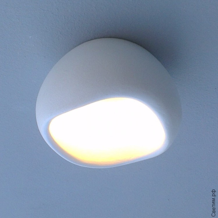 Точечный светильник MR16011