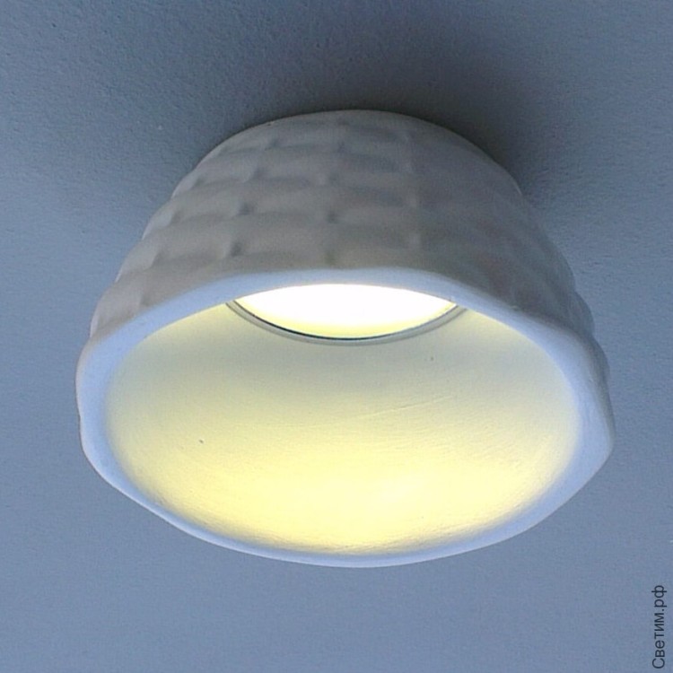 Точечный светильник GX-53016