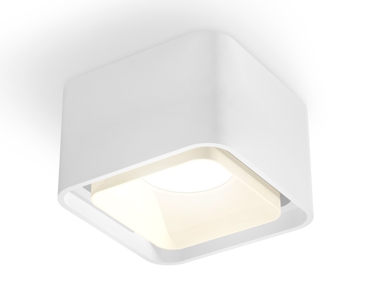 Комплект накладного светильника с акрилом XS7832021